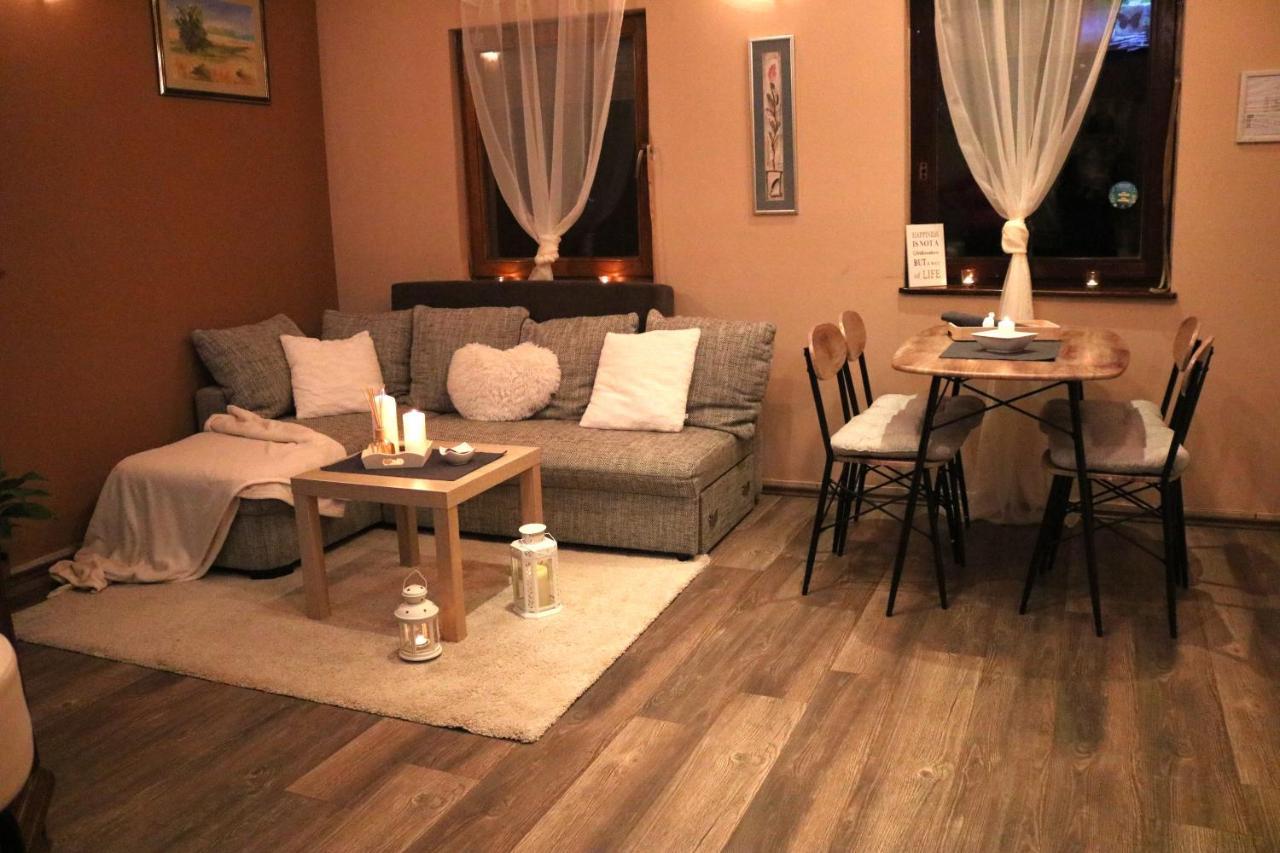 Guest House Studio Apartman Marina - With Jacuzzi, Free Parking, Pet Friendly קארלובץ מראה חיצוני תמונה