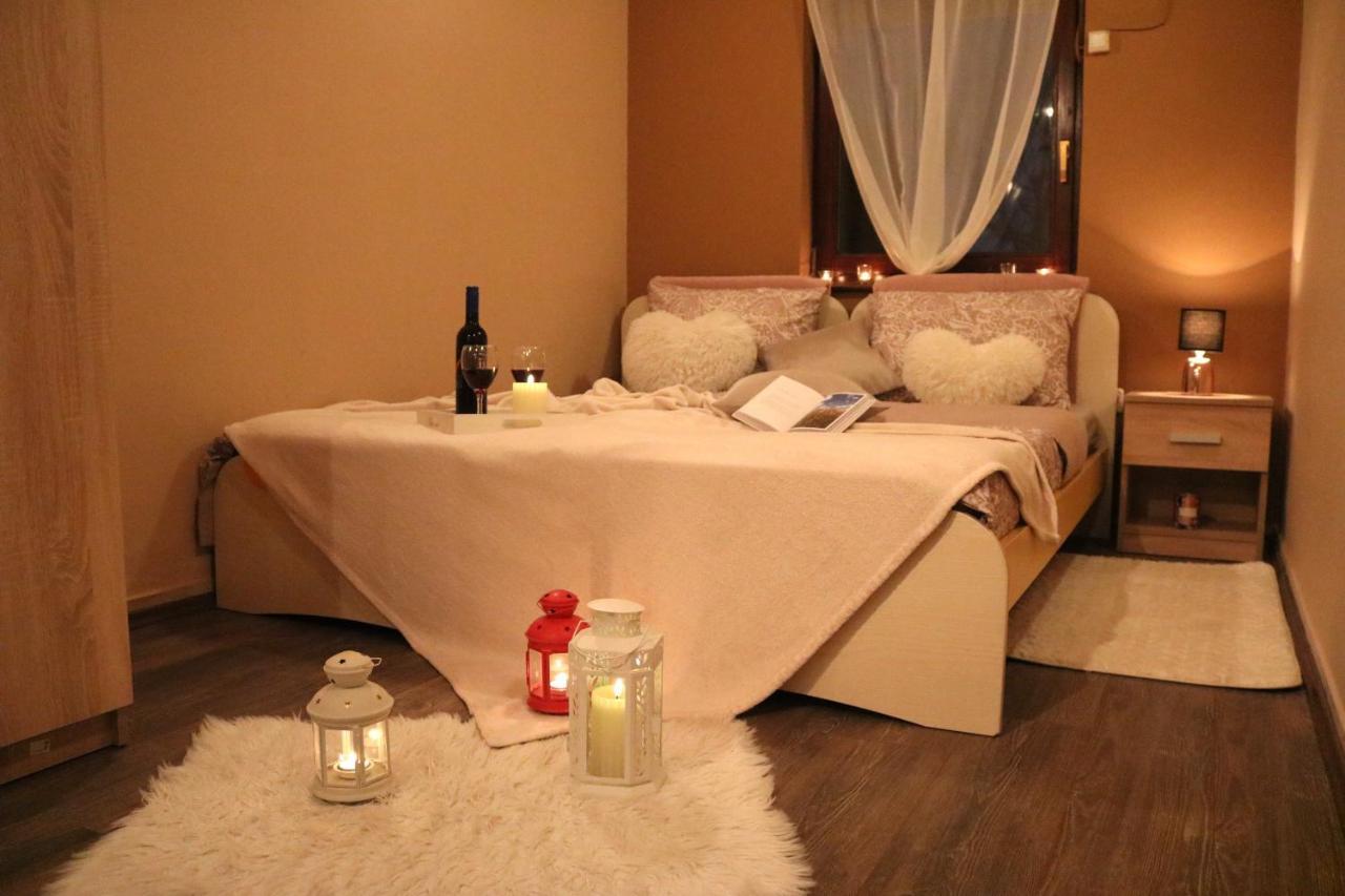 Guest House Studio Apartman Marina - With Jacuzzi, Free Parking, Pet Friendly קארלובץ מראה חיצוני תמונה