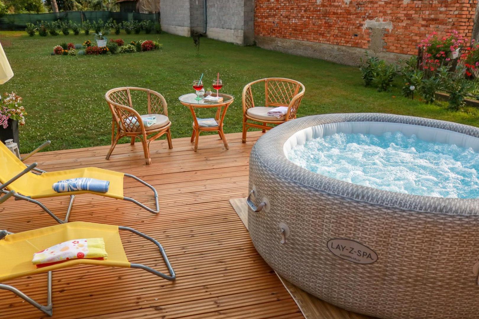 Guest House Studio Apartman Marina - With Jacuzzi, Free Parking, Pet Friendly קארלובץ מראה חיצוני תמונה